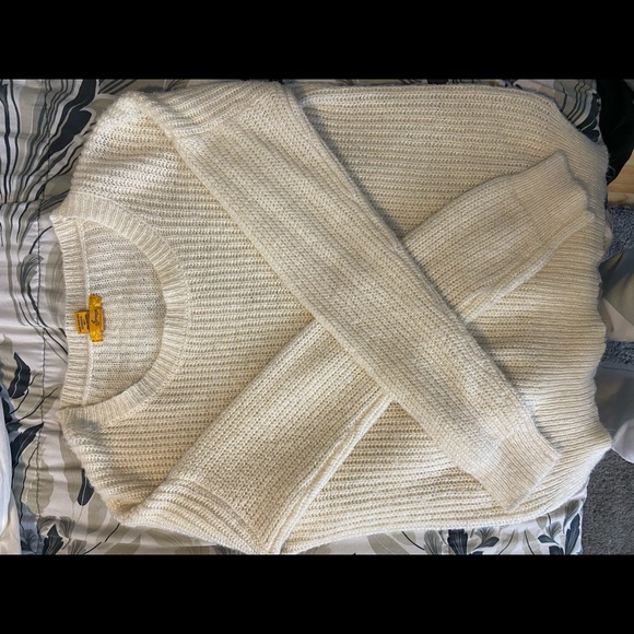 Sweater - Picture 2 of 2